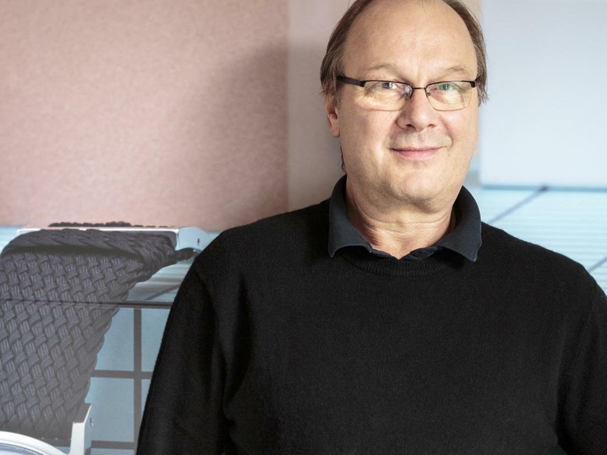 Roland deals schwertner nomos