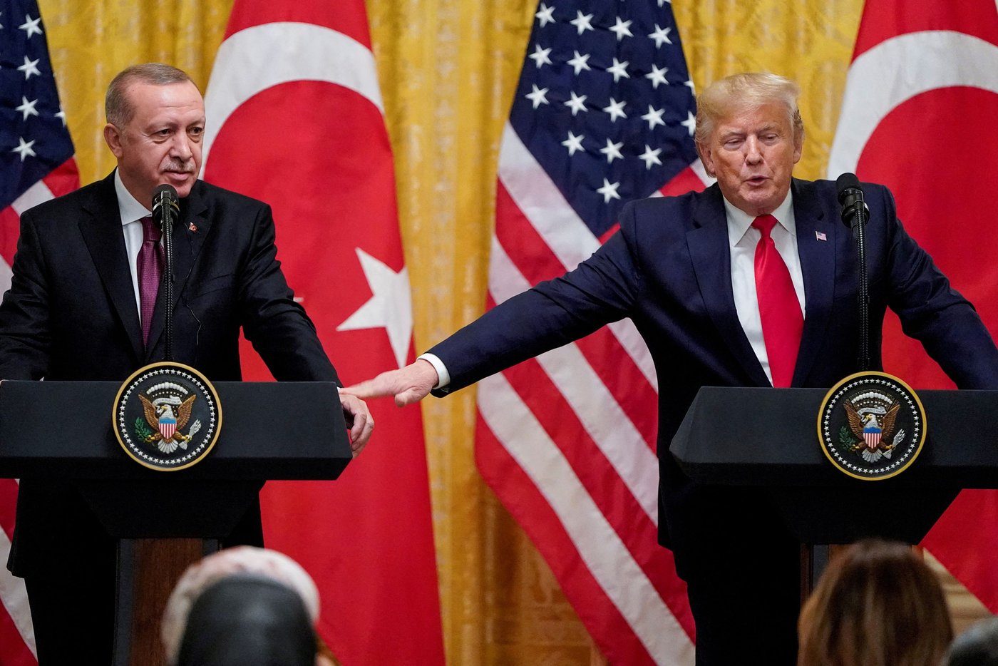 Middle East: Trump considers lifting sanctions against Syria