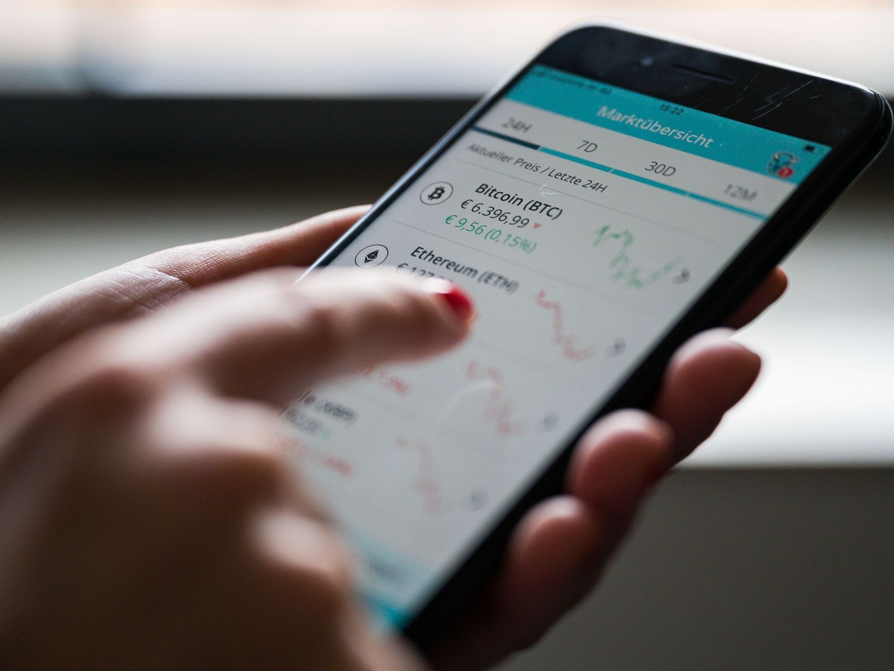 Finanzen: Anlage mit Risiko: Darauf sollten Sie bei Krypto achten