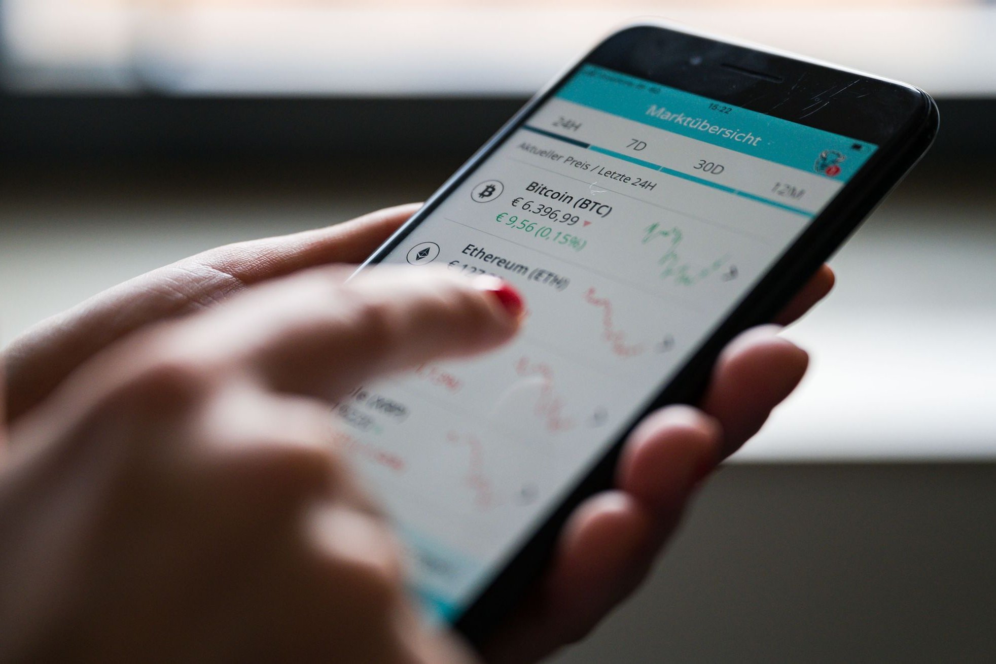 Finanzen: Anlage mit Risiko: Darauf sollten Sie bei Krypto achten