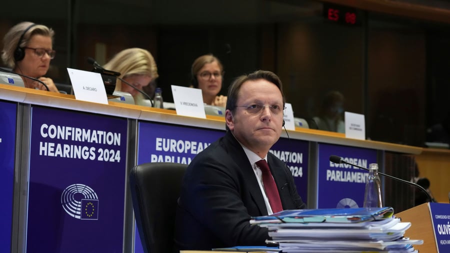 Europäische Union : Ungarischer EU-Kommissar Oliver Varhelyi weist Spionagevorwürfe zurück