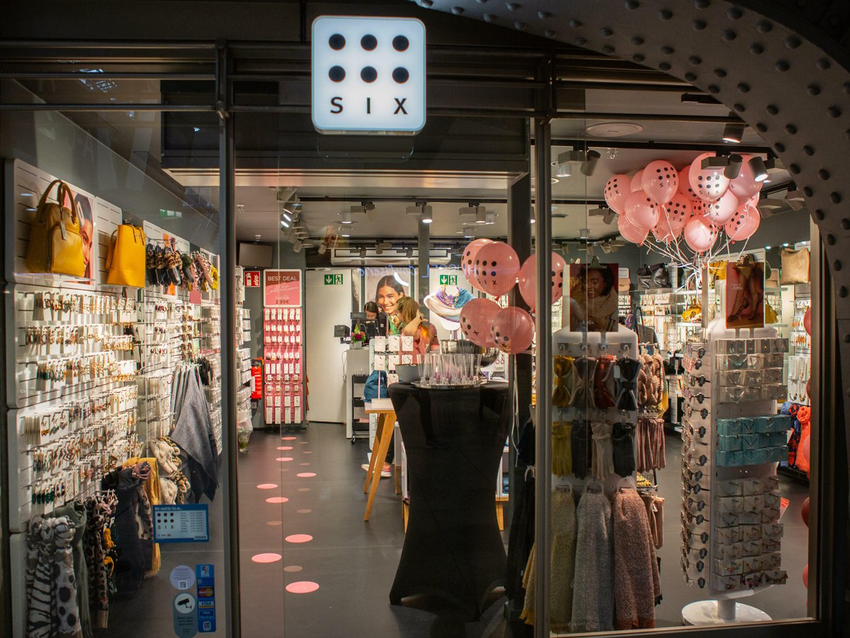 Beeline Group sells SIX and I Am stores to Lovisa - RetailDetail EU