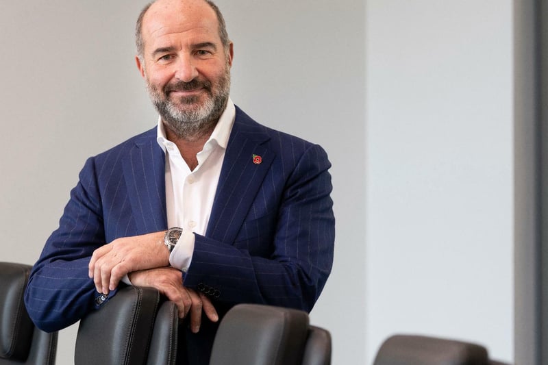 Hans deals guido riegel