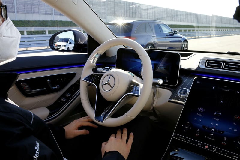 Autonomes Fahren: Mercedes und Honda könnten Tesla überholen