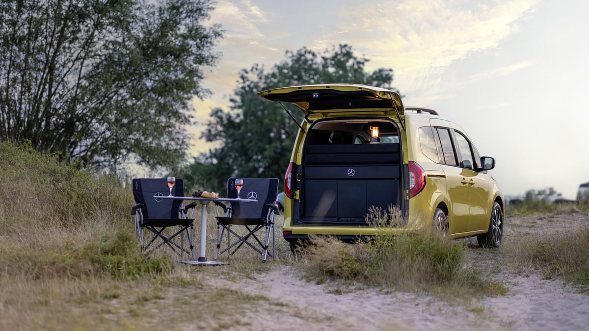 Mercedes mini camper clearance