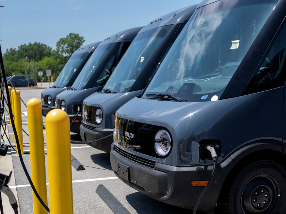 E-Vans von Dodge statt Rivian - Elektromobilität (E-Mobilität),  Unternehmens-, Wirtschaft- und Branchen-Nachrichten (sonst.), Logistik-  bzw. Transport-Dienstleistungen, Lieferwagen, Vans und Transporter, News