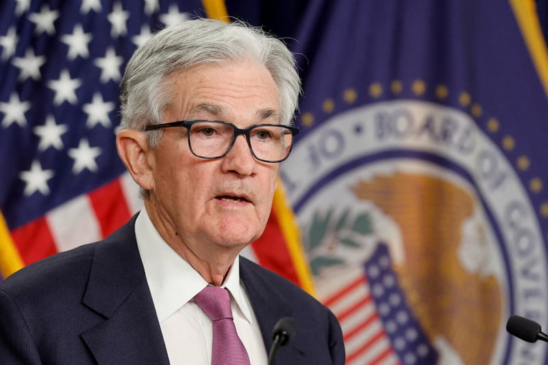 Fed-Chef Powell: Noch keine Entscheidung über Umfang des Zinsschritts im  März
