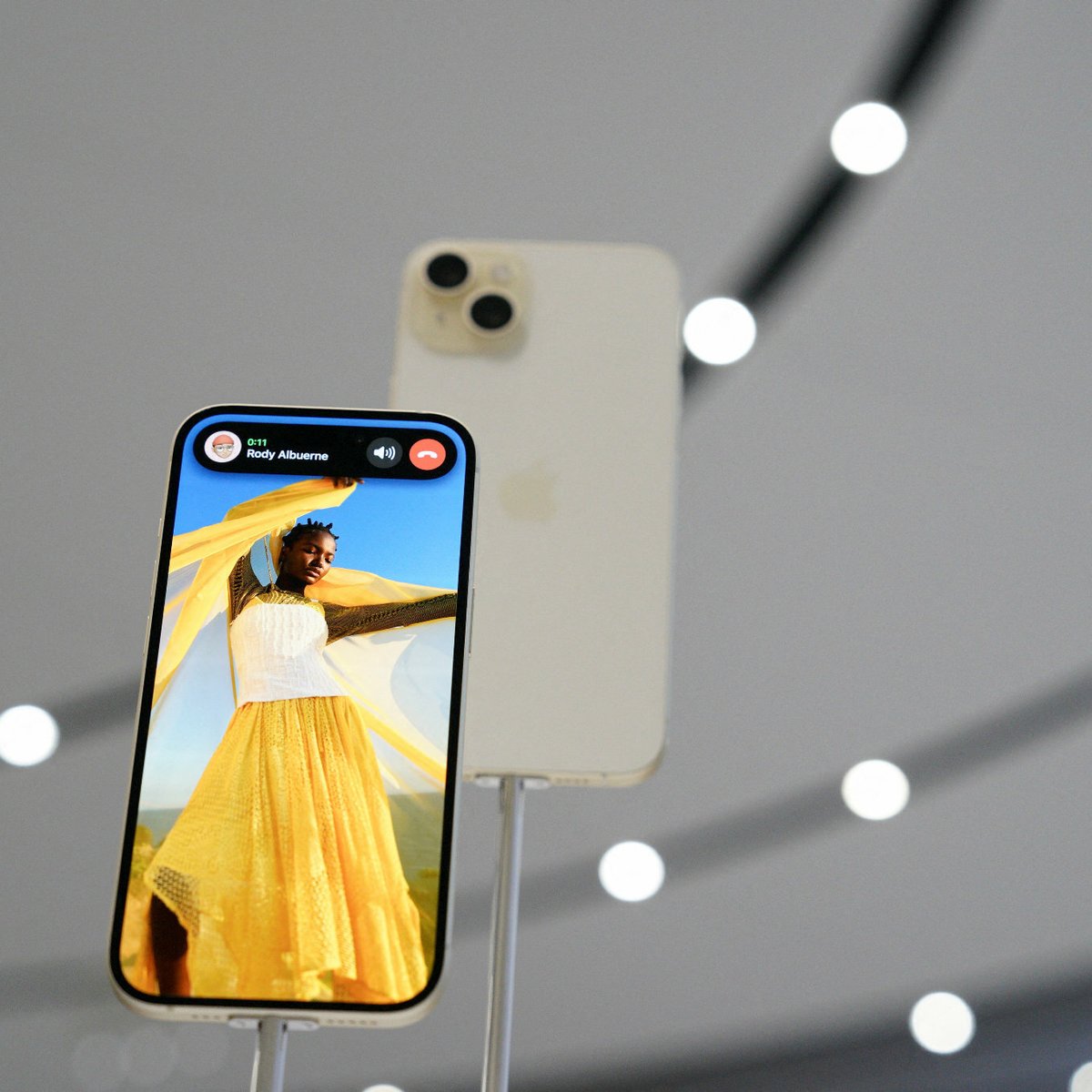KFZ-Zubehör für Apple iPhone 15 Pro Max jetzt online kaufen