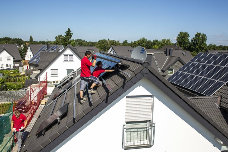 Warum wird Solarstrom ins öffentliche Netz eingespeist? I Photovoltaik4all  Shop
