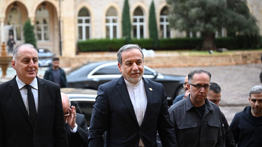 +++ Iran +++: Iranischer Außenminister sieht Lage „unter Kontrolle“ und will Internet wieder einschalten