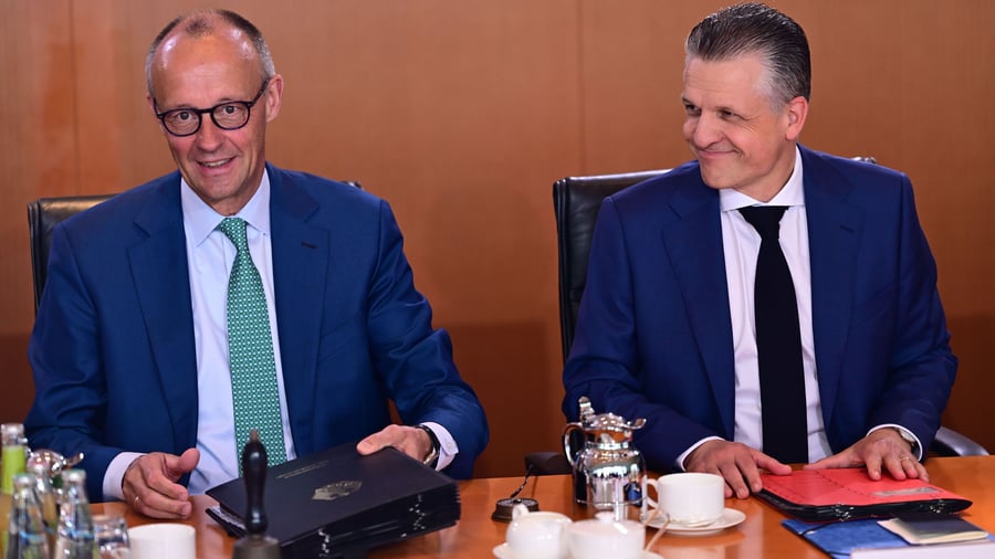 Kommentar: Frei als Fraktionschef ist ein Befreiungsversuch des Kanzlers – aber kein Befreiungsschlag