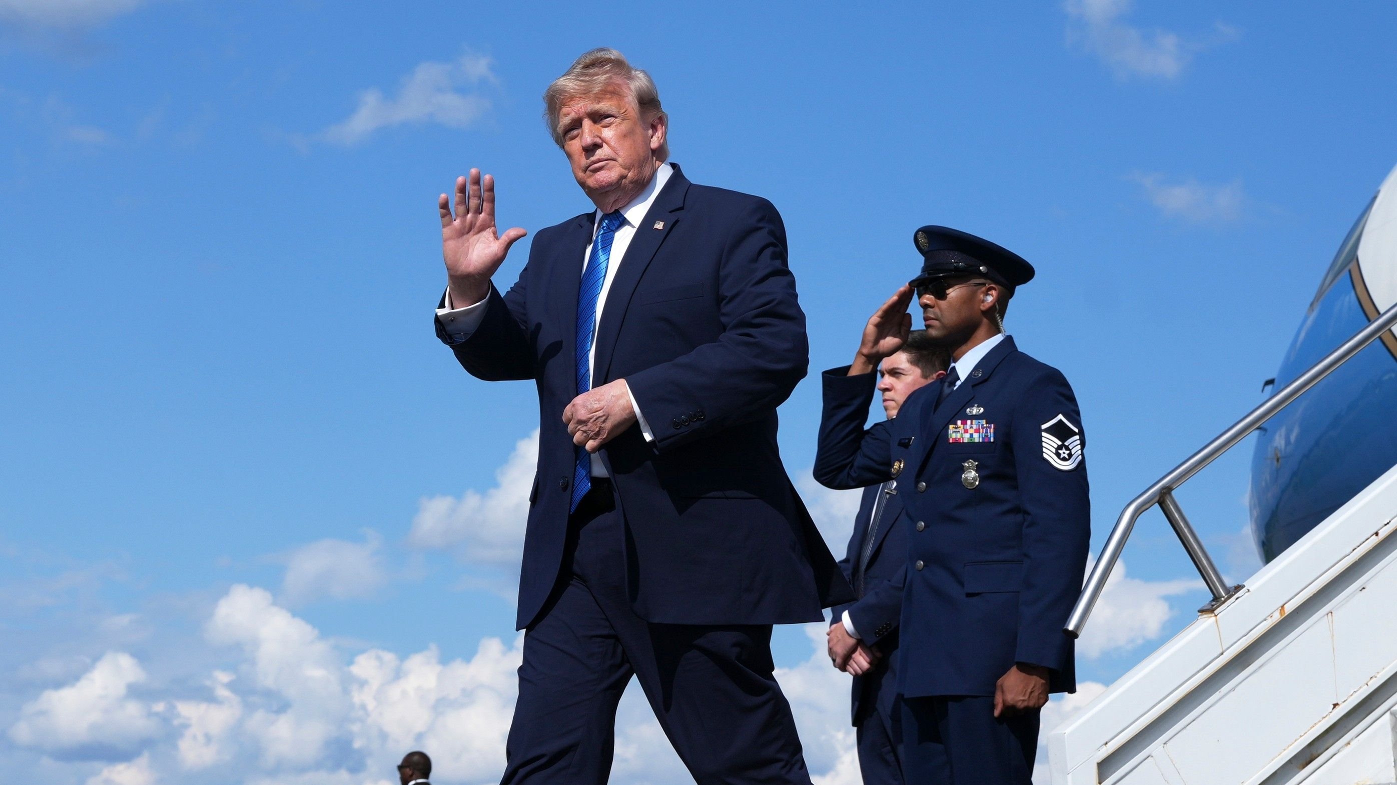 Trump Aborts New Wave of Attacks on Iran - 'Outlines of a Deal'