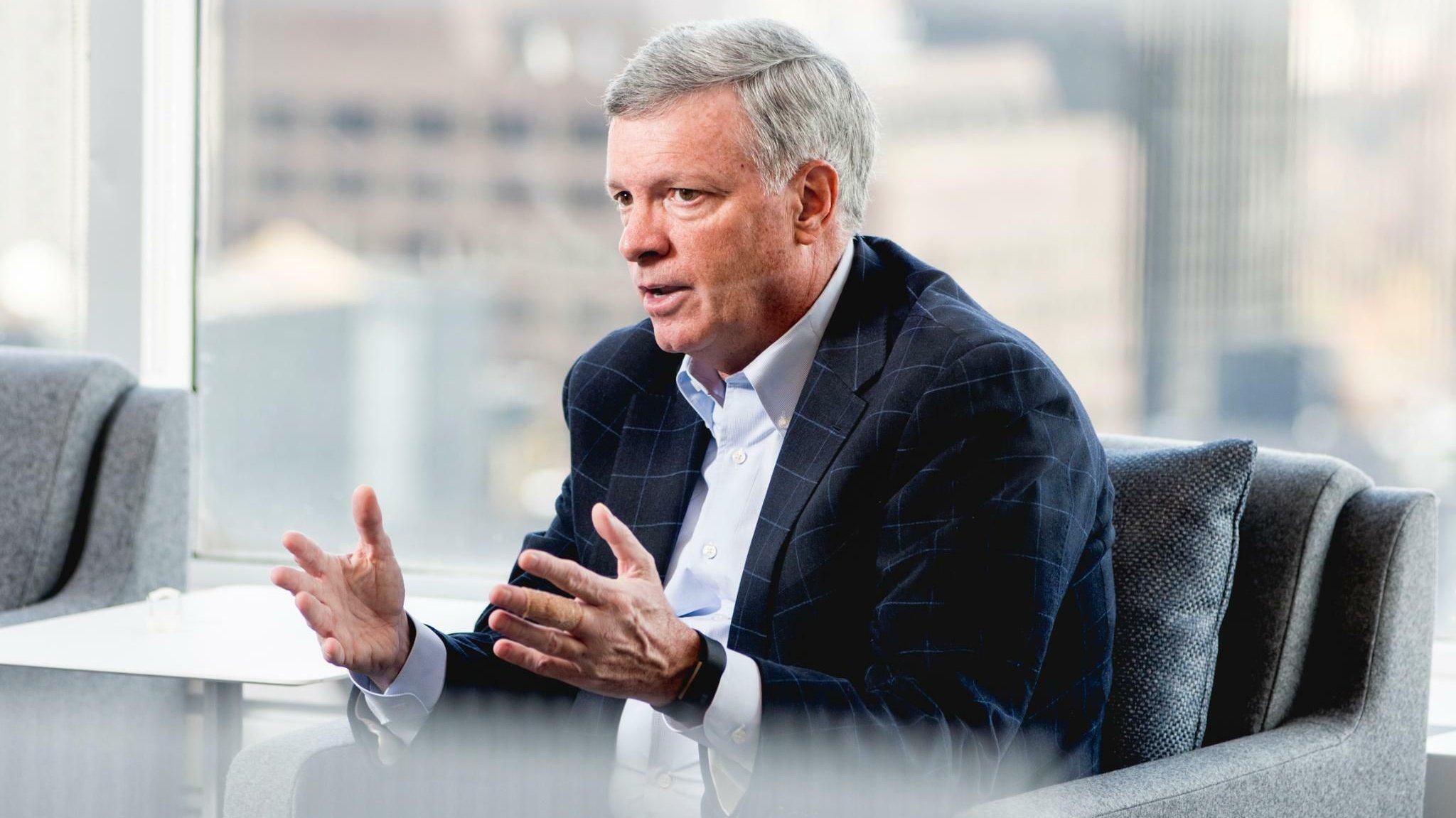 Visa-Chef Alfred Kelly im Interview: „Bargeld ist extrem teuer“