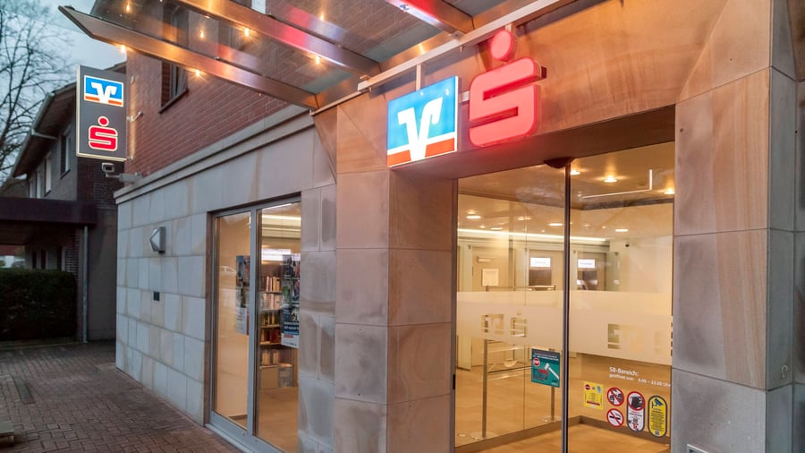 Tagesgeld: Kunden setzen vermehrt auf Tagesgeld – trotz Niedrigzins bei Sparkassen und Volksbanken