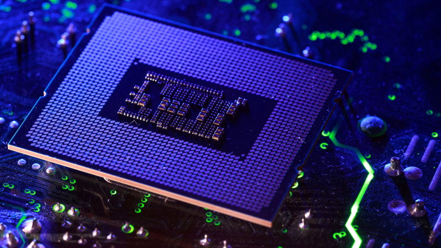 Chipkonzern: Google bestellt offenbar bei Intel KI-Chips im 