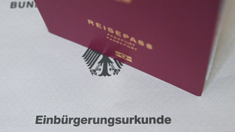 Migration: „Bevorzugung bestimmter Gruppen beenden“ – Union stellt Einbürgerungsrecht infrage