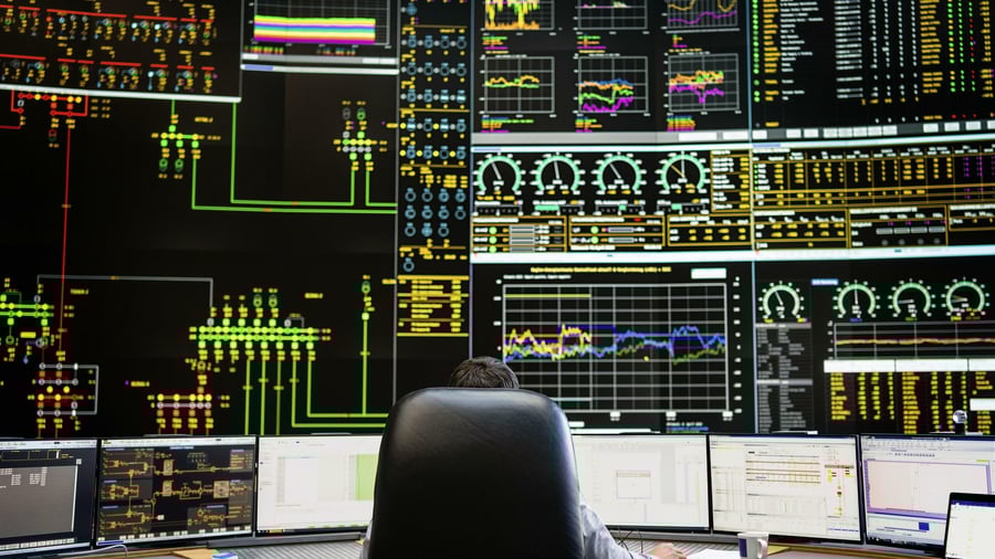 Kritische Infrastruktur: Insider: Regierung prüft geplante US-Übernahme von deutschem Software-Champion