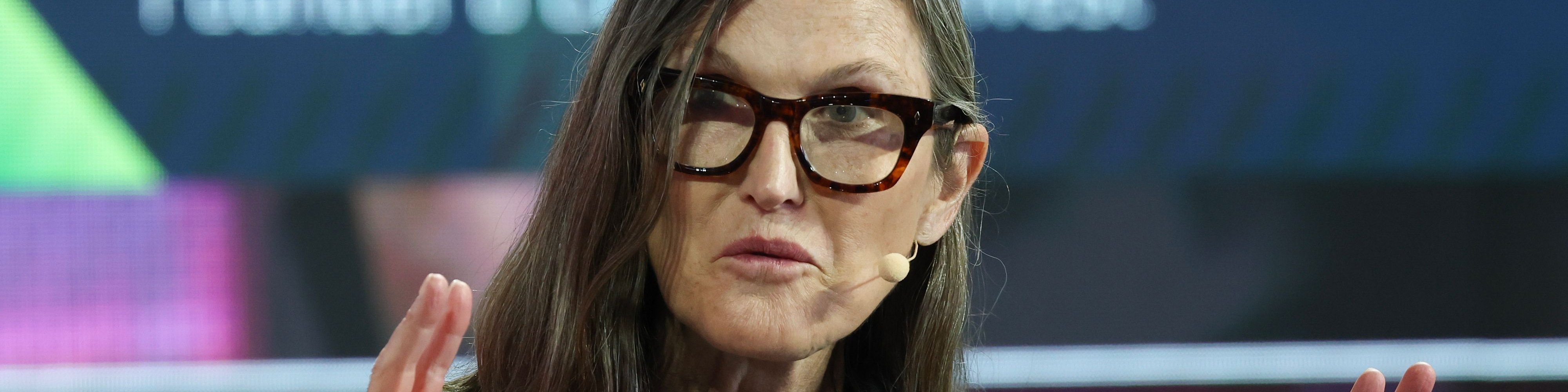 Cathie Wood: Tech-Investorin kauft für mehr als 670 Millionen Dollar zu