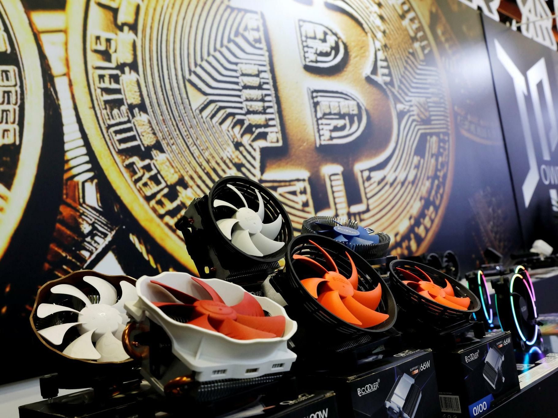 Bitcoin News-Blog: US-Finanzriese Fidelity startet neuen Service für  Kryptowährungen