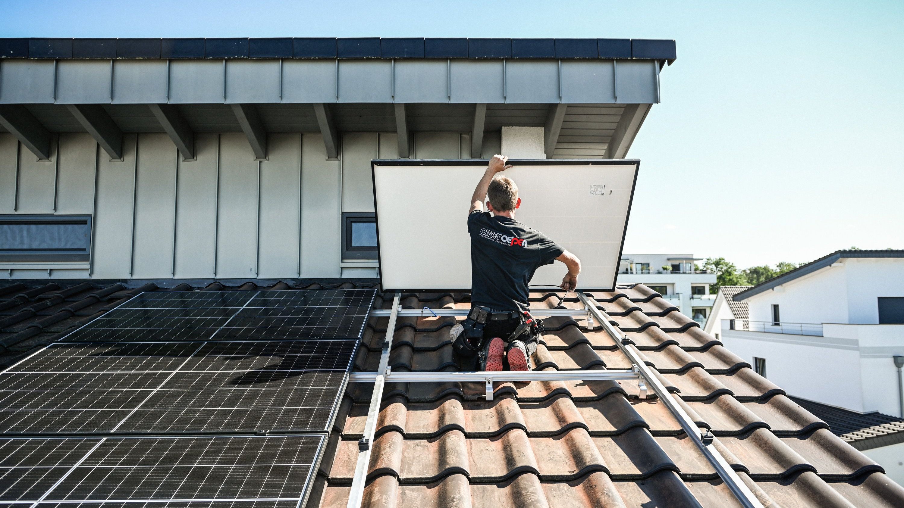 Energie: Angst vor Solar-Infarkt – Stromnetz-Betreiber fürchten Blackouts