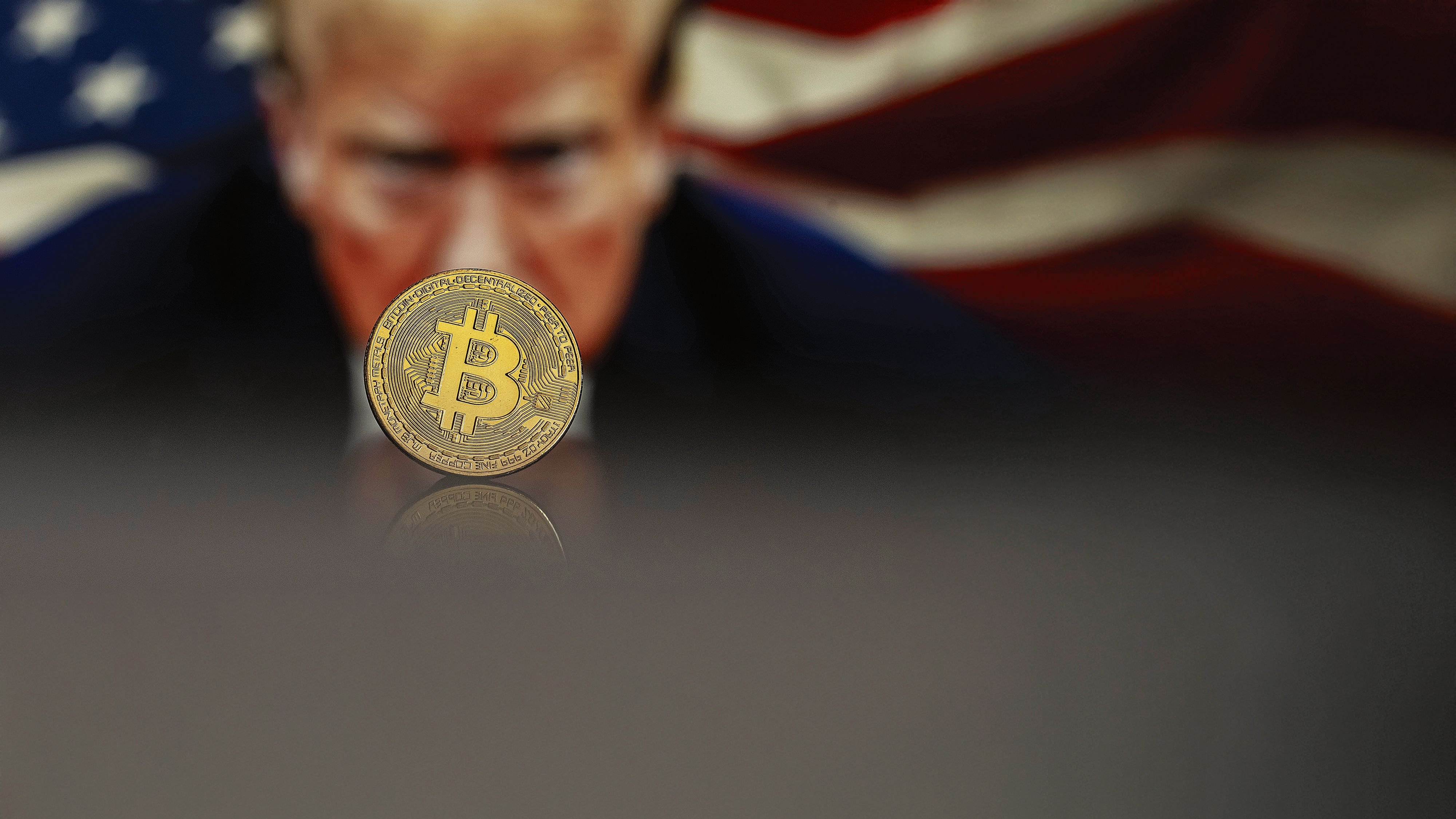 Bitcoin: Trump schafft strategische Krypto-Reserven — Kurse fallen trotzdem