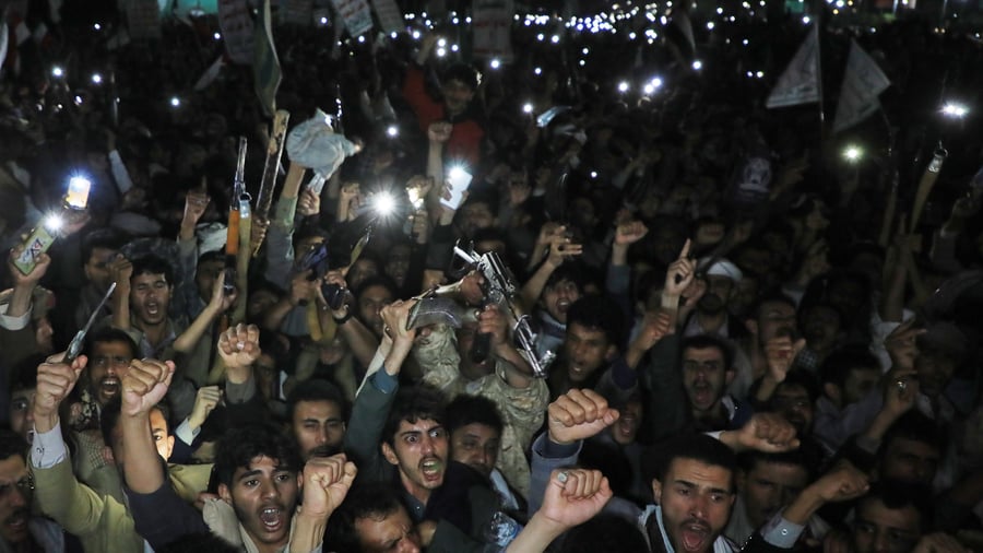 +++ Iran-Krieg +++: Iran fordert Huthis offenbar zu einer Seeblockade im Roten Meer auf