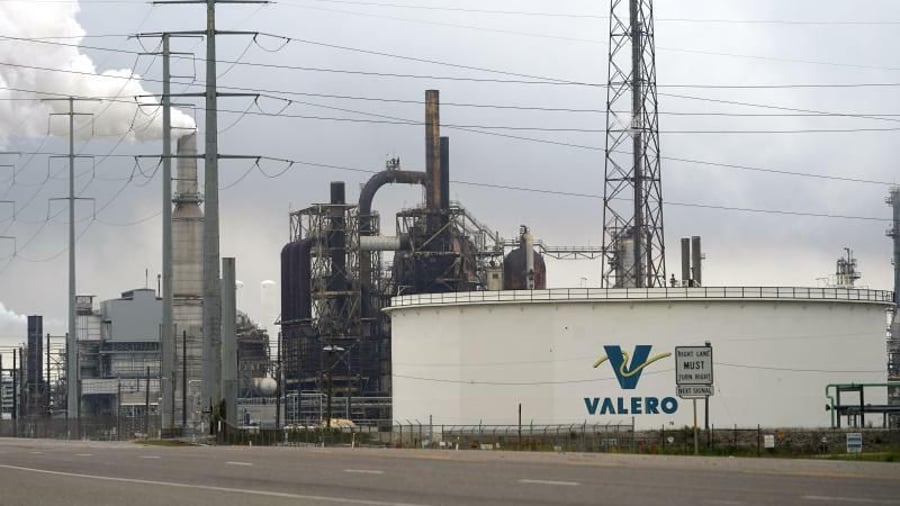 Iran-Krieg: Diesel-Raffinerie in den USA brennt