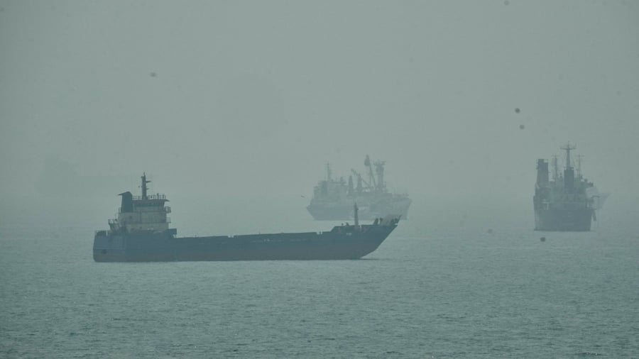 Iran-Krieg: Ein Toter nach Angriff auf iranisches Containerschiff