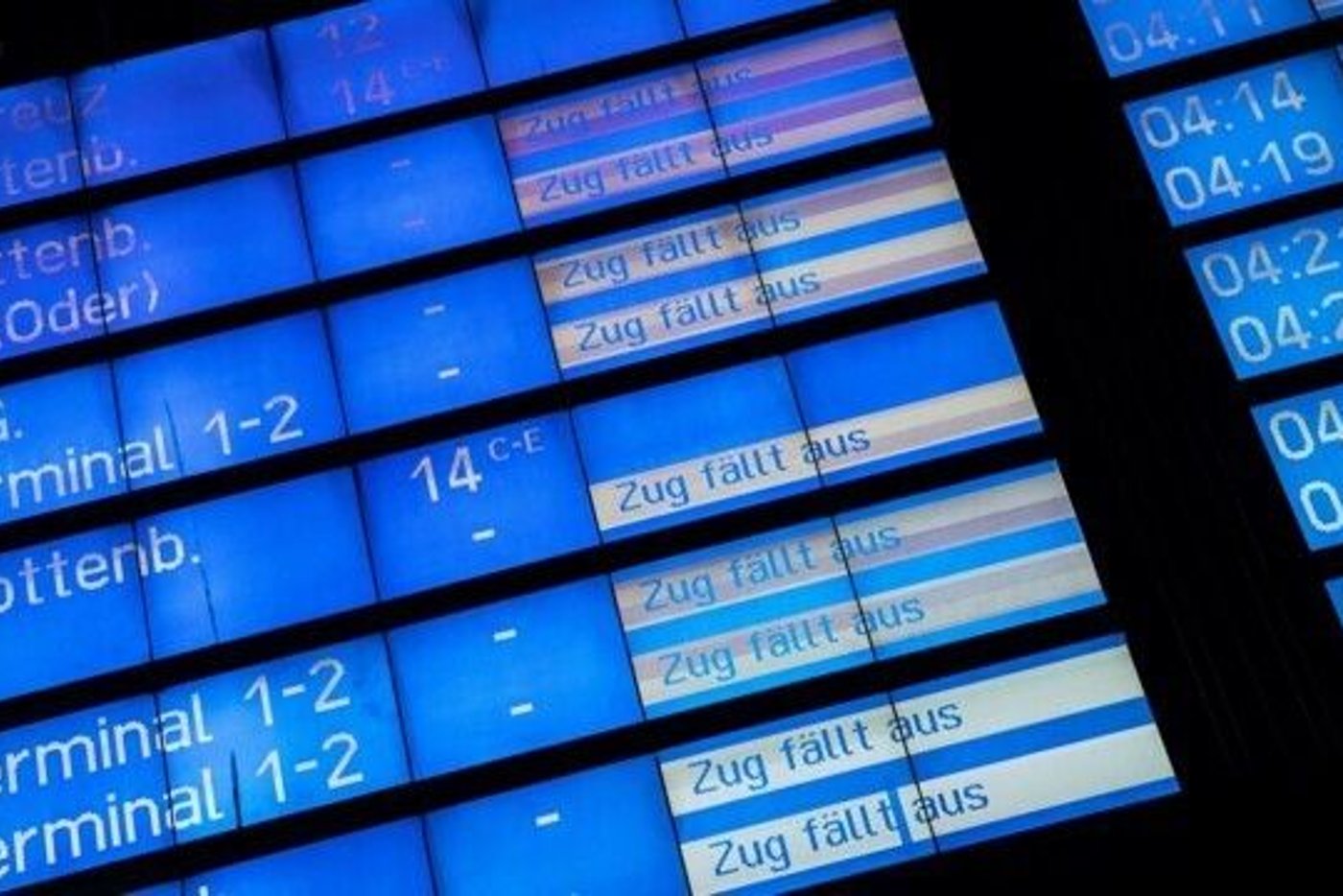 Gemischte Reaktionen auf bundesweiten Warnstreik