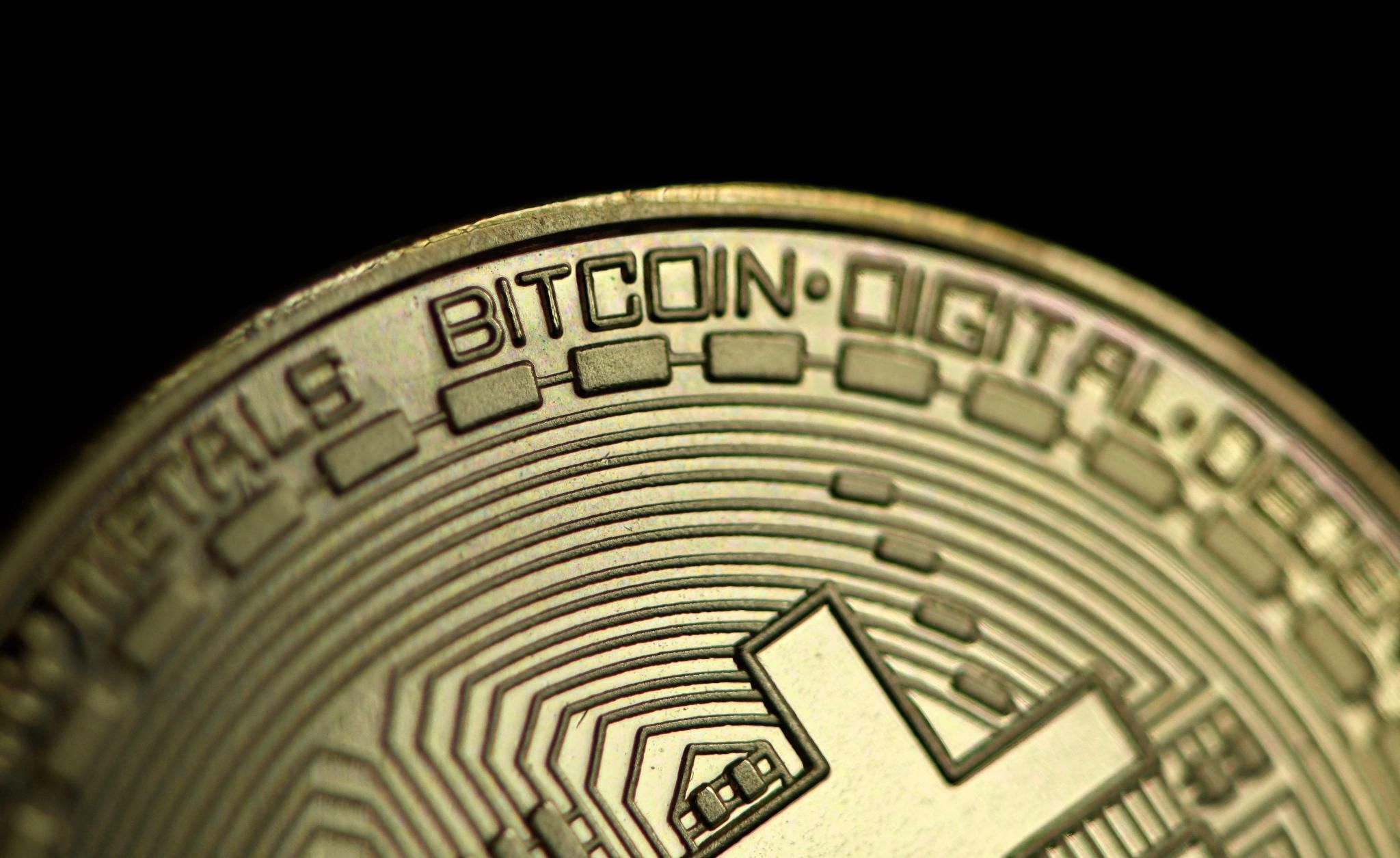Bitcoin-Kurs stürzt zwischenzeitlich auf fast 30.000 Dollar ab