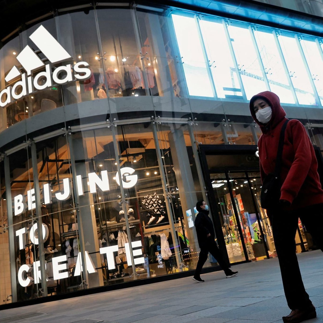 Adidas Quartalszahlen Umsatz in China bricht ein