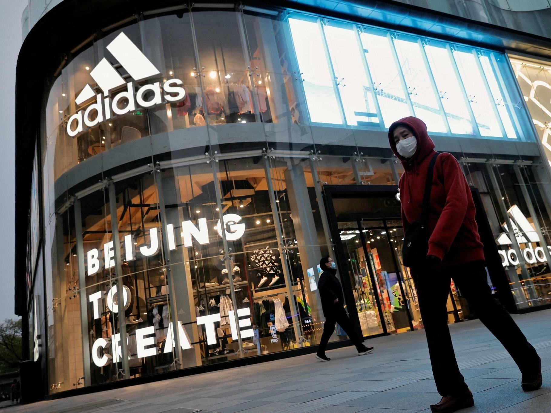 Adidas Quartalszahlen Umsatz in China bricht ein