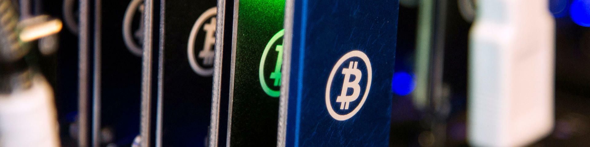Bitcoin und Onecoin: Digitale Währungen zwischen Rekord und Betrug