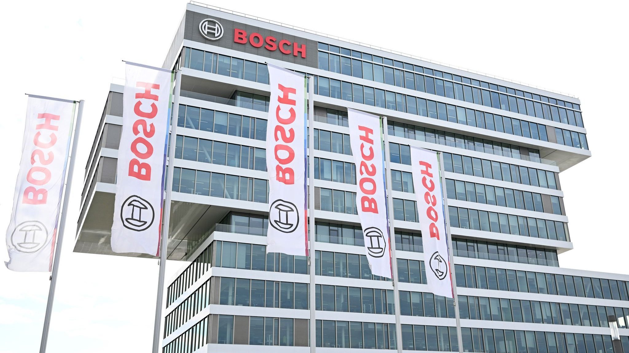 Bosch reports slight revenue growth while its Mobility division weighs on earnings