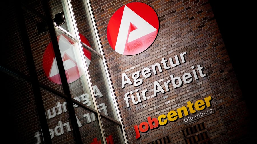 Beschäftigung: Ministerium schließt höhere Beiträg