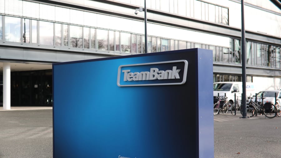 Konsumentenkredite: „Zunehmende Überschuldung der Menschen“: Teambank rutscht in die roten Zahlen