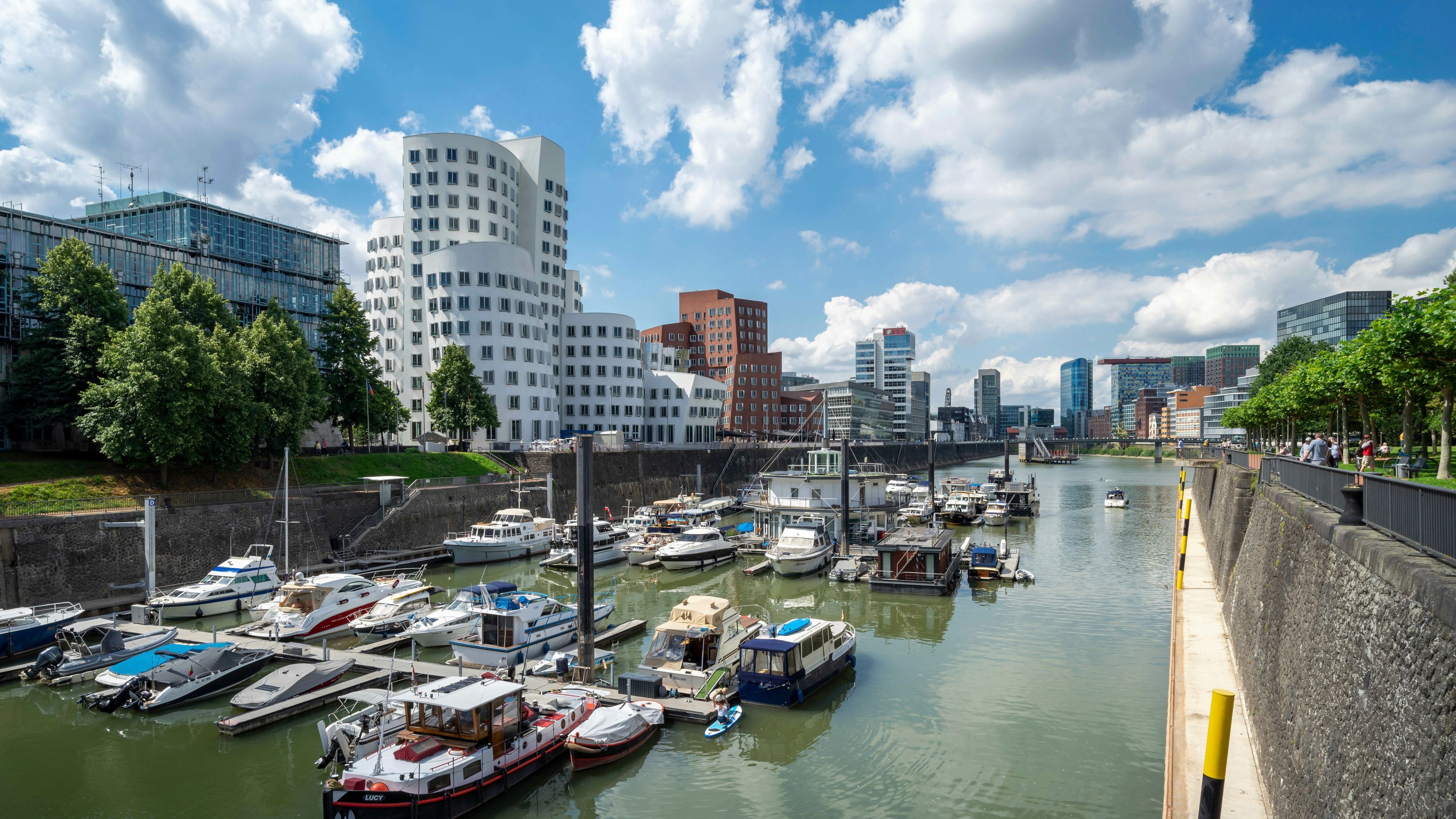 Neu In Düsseldorf