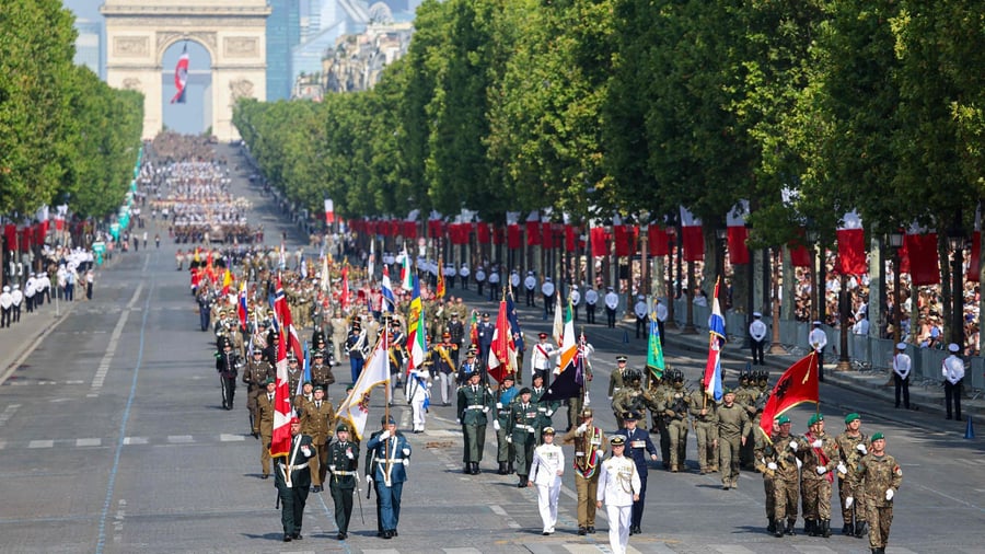 Nationalfeiertag: Ukraine im Fokus von Macrons letzter Parade in Paris