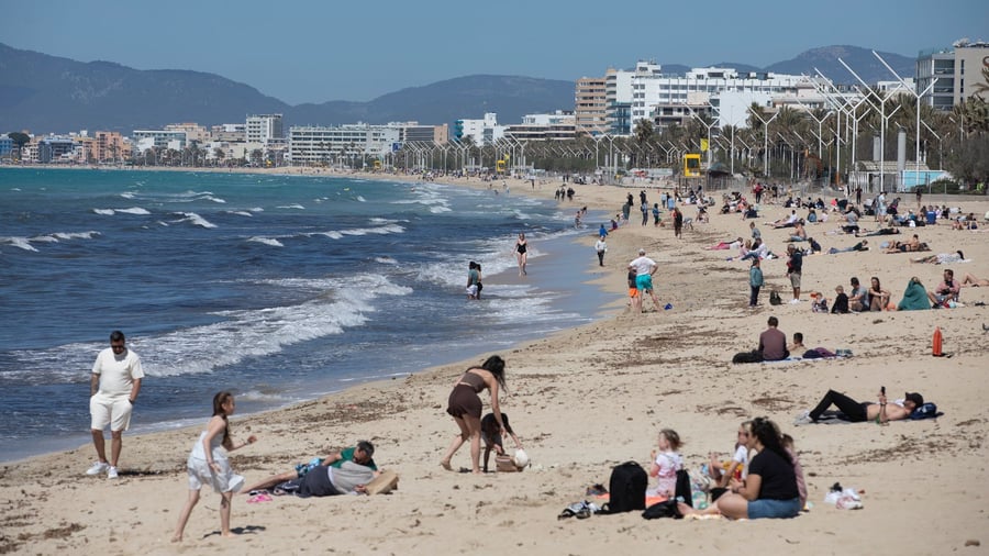 Reisen in Krisenzeiten: Krieg im Nahen Osten bremst Sommergeschäft der Reisebranche