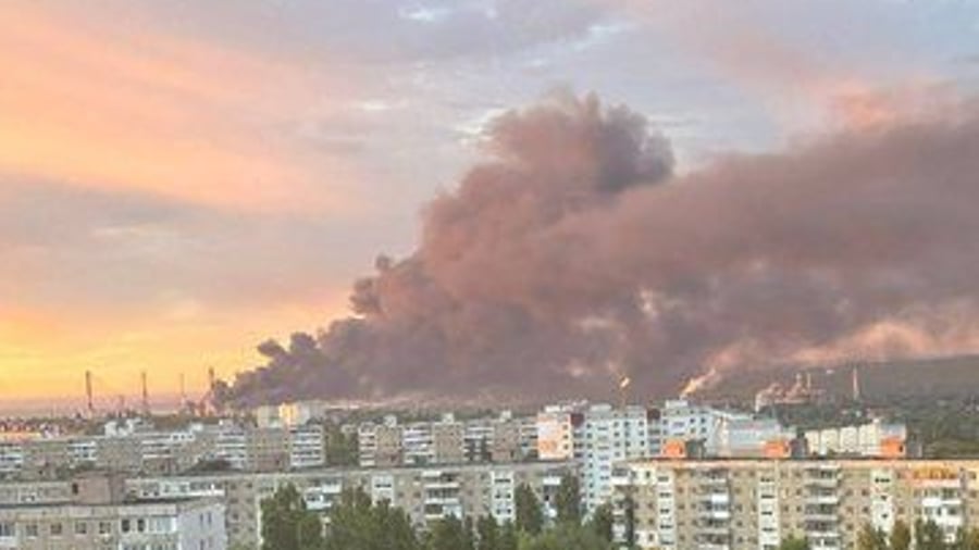 +++ Ukraine-Krieg +++: Großbrand in Saratow: Ukrainische Drohnen treffen russische Raffinerie