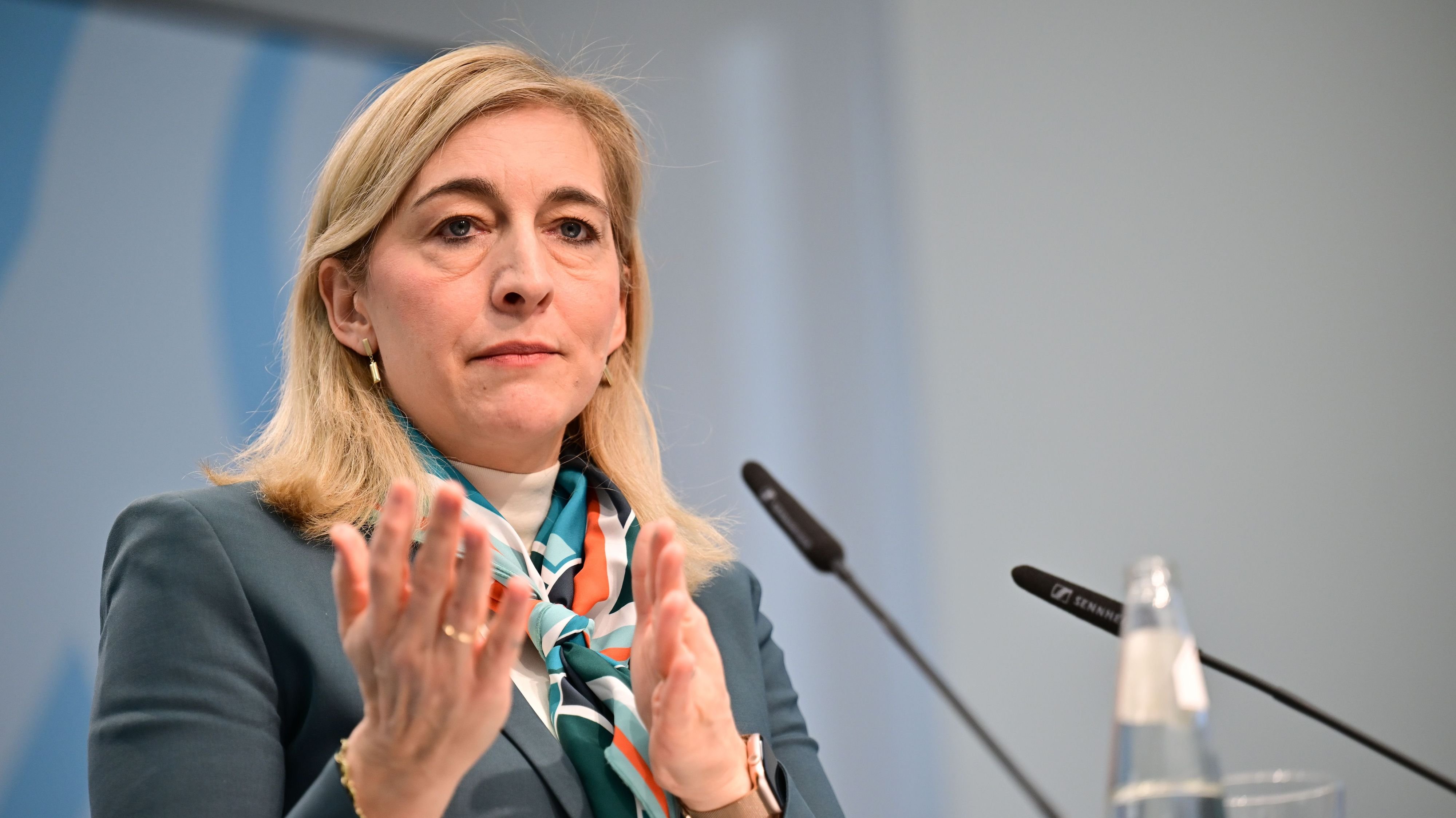 Regierung treibt digitale Patientenakte voran