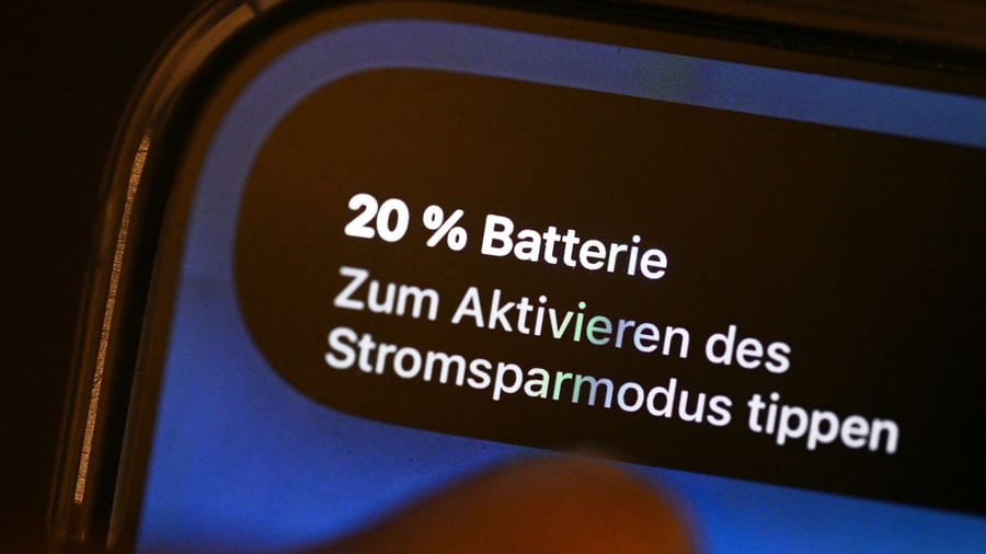 Smartphones: Akku fast leer? Manch Handynutzer lässt Verabredung platzen
