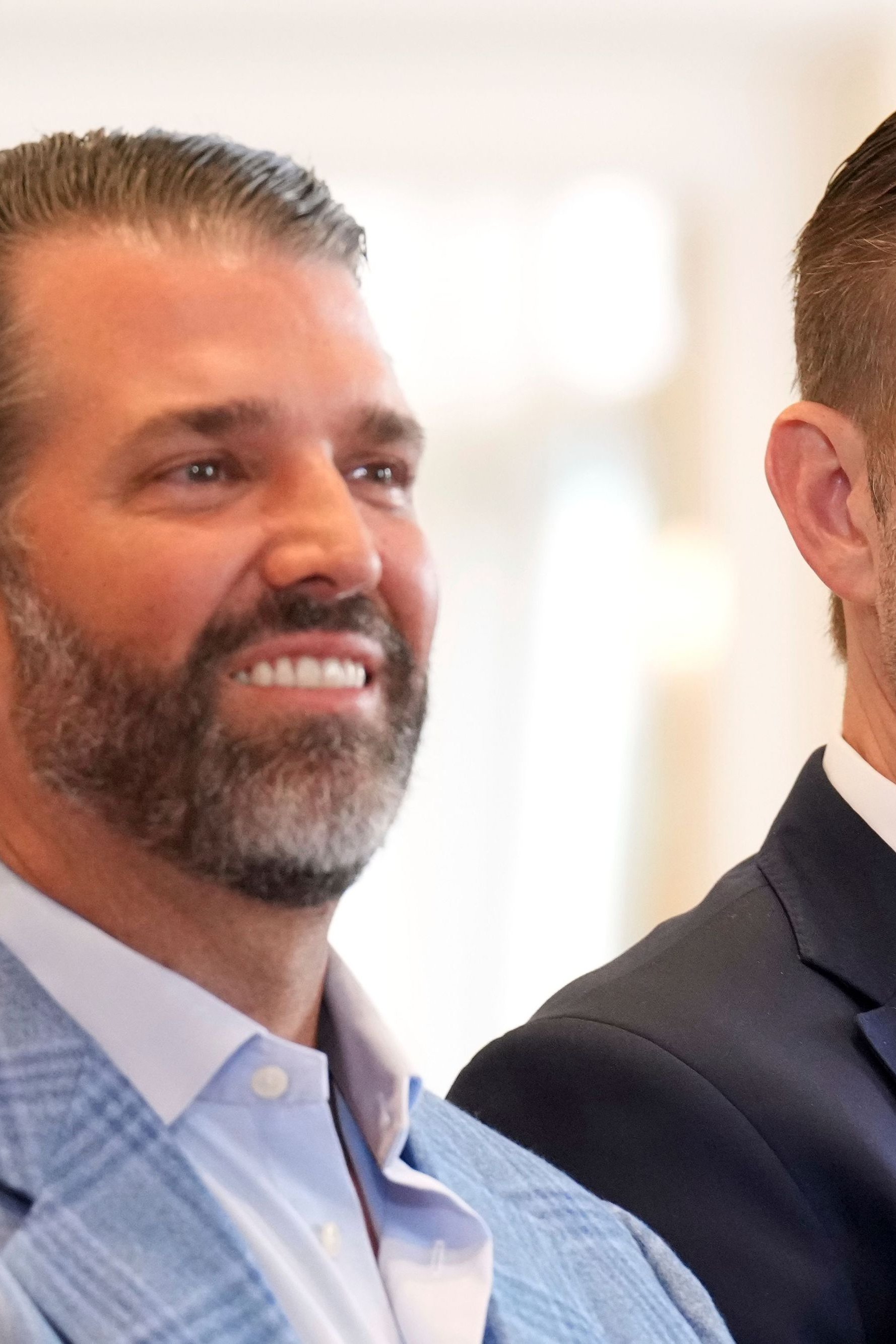 Bitcoin: Krypto-Firma mit Beteiligung der Trump-Söhne verdoppelt Wert bei  IPO