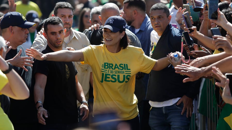 Brasilien: Bibelaktivistin, Influencerin – und Vizepräsidentin? Michelle Bolsonaro spaltet Brasiliens Rechte