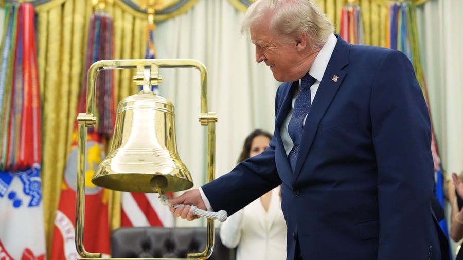 Wall Street: Trump läutet die Börsenglocke – und der Dow Jones erreicht den nächsten Meilenstein