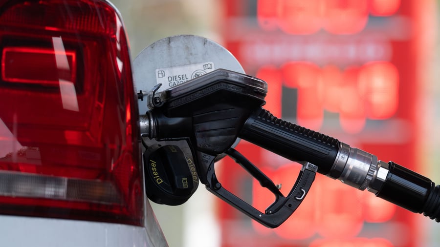 Spritpreise: Trotz sinkender Ölpreise – Diesel wird immer teurer