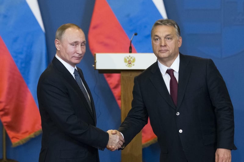Orbán treibt Ungarn in Putins Arme