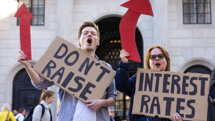 Globale Trends: Schuldenexzesse und politisches Chaos – schlechte Politik hat jetzt ein Preisschild