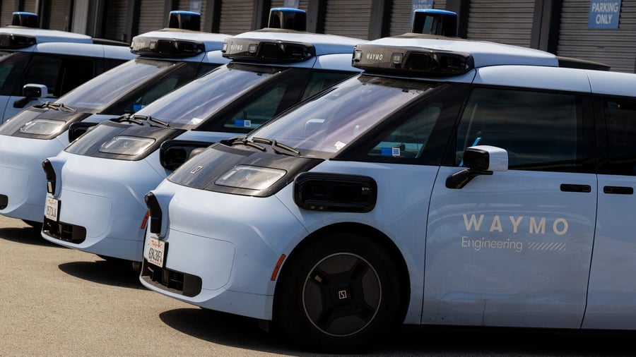 Versicherung: Allianz kündigt Kooperation mit Robotaxi-Anbieter Waymo an