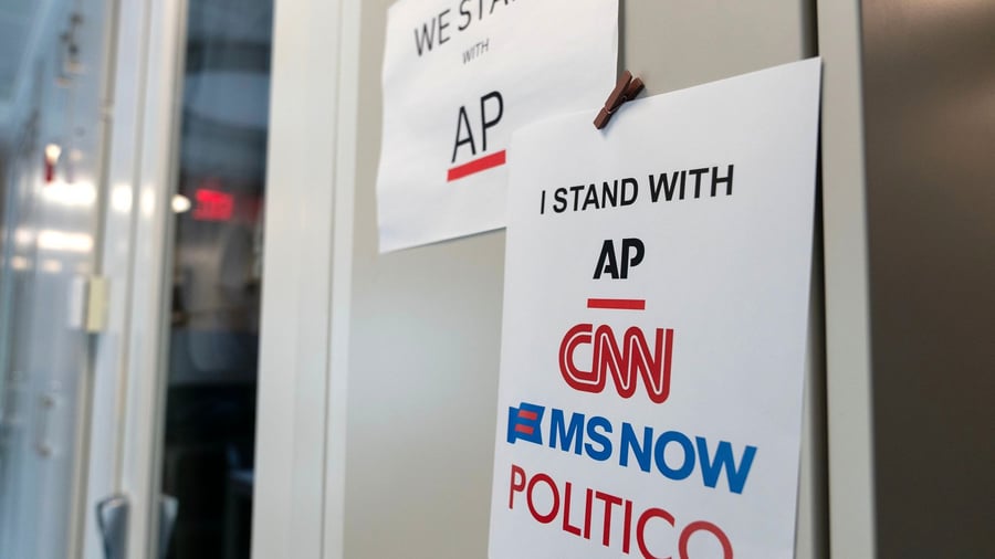 Einstweilige Verfügung: CNN, „Politico“ und MS NOW: Reporter wieder im Weißen Haus